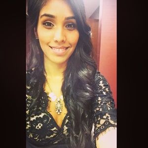 Meet your Posher, Ishrat